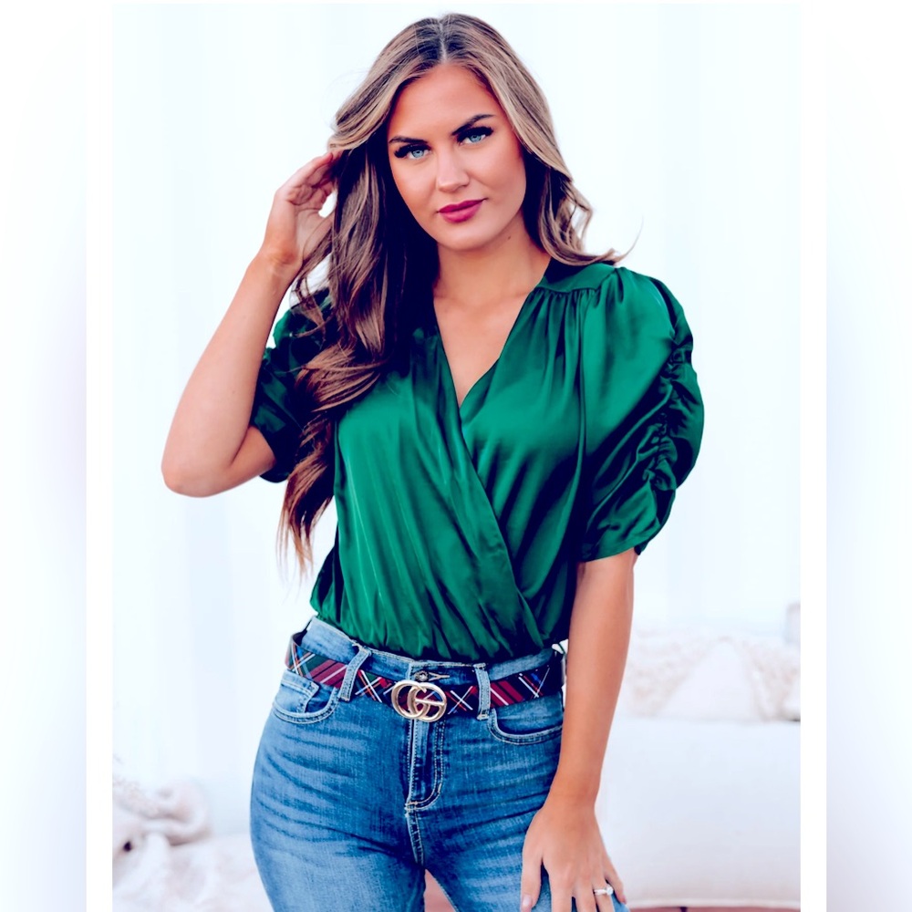Sleek Stylish Emerald Green Satin ranched sleeve Surplice Bodysuit Large